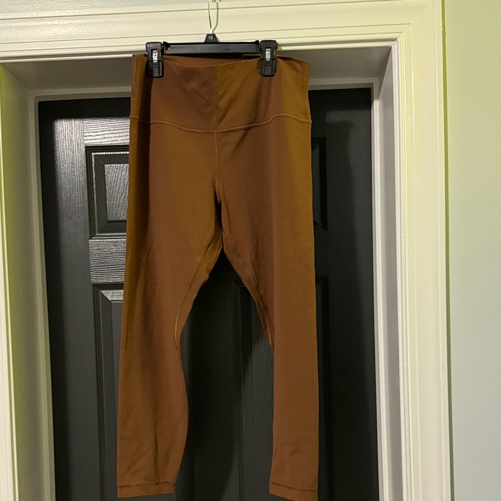 lululemon athletica Leggings in Rich Brown